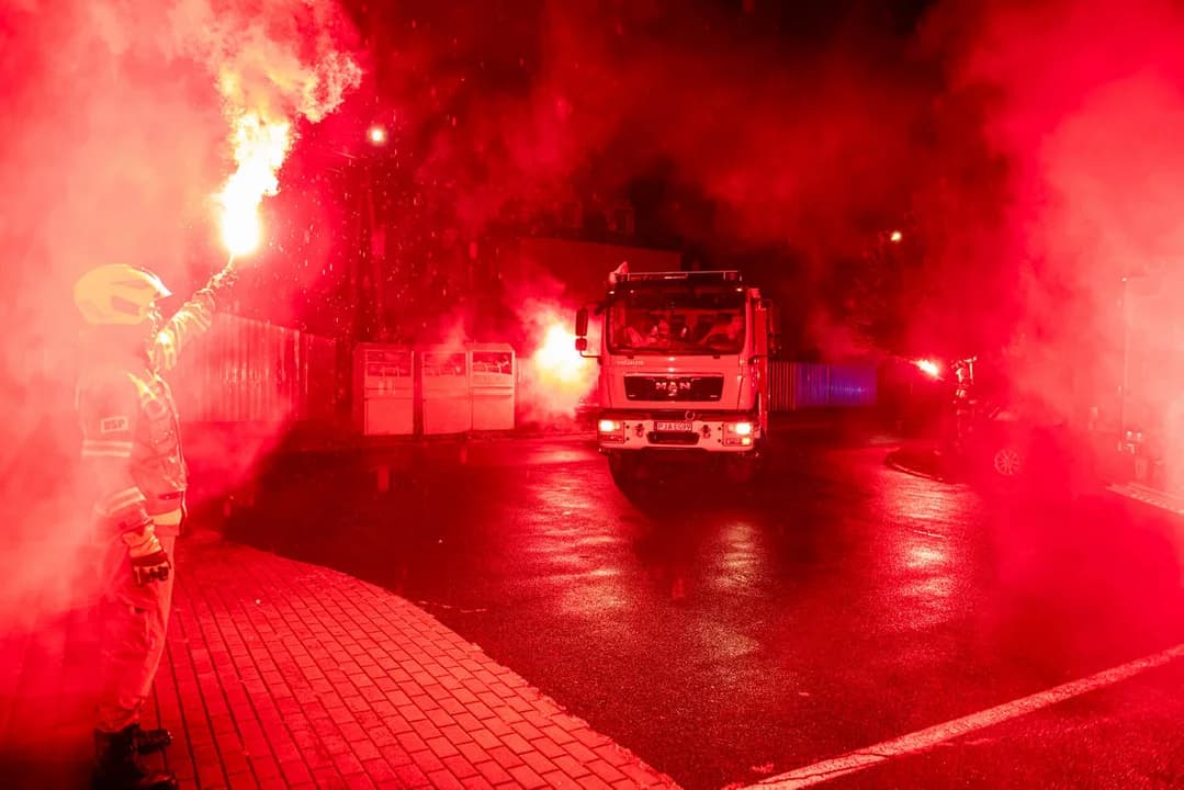 Pierwszy taki wóz OSP w Polsce. Powitali go z hukiem — zdjęcie 5 z 34