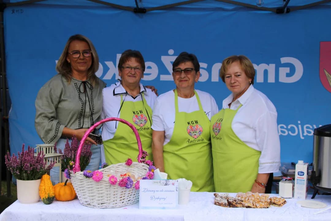 Edyta Herbuś i Anna Gzyra gwiazdami potańcówki w naszym powiecie [ZDJĘCIA] — zdjęcie 3 z 96