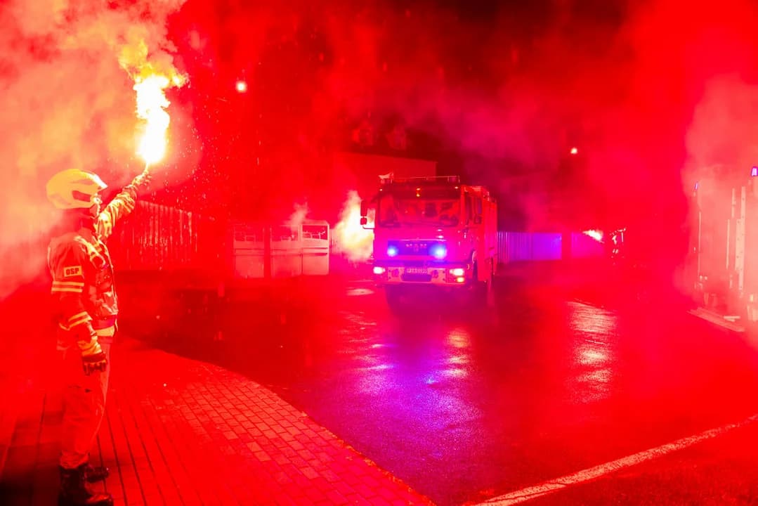 Pierwszy taki wóz OSP w Polsce. Powitali go z hukiem — zdjęcie 4 z 34