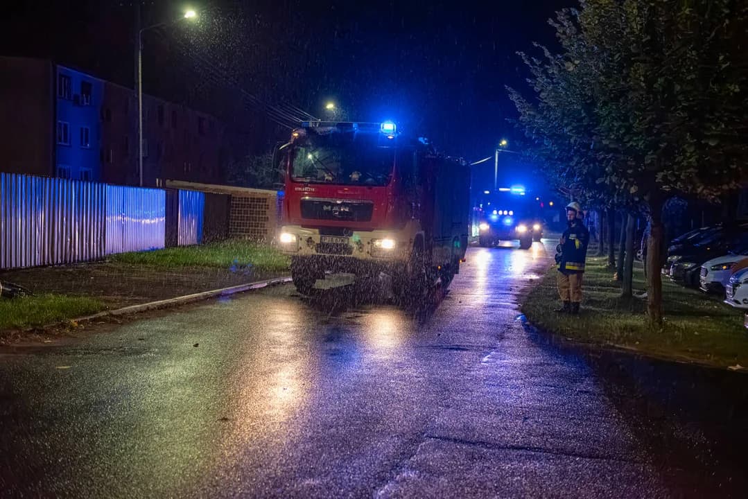 Pierwszy taki wóz OSP w Polsce. Powitali go z hukiem — zdjęcie 2 z 34