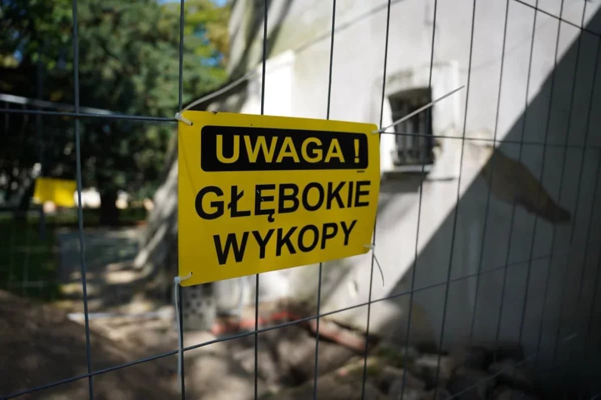 Jarociński Skarbczyk w rękach specjalistów - skanowanie 3D i loty dronem. Miasto na serio zabrało się za zabytek [ZDJĘCIA]