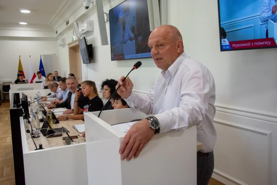 Dyskusja o sytuacji w Schronisku dla Bezdomnych Zwierząt w Radlinie — zdjęcie 6 z 41
