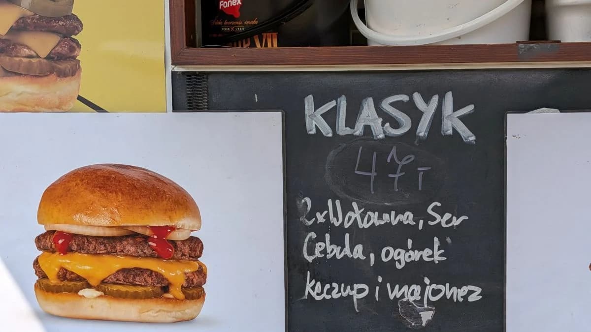 Ceny burgerów w strefie gastronomicznej