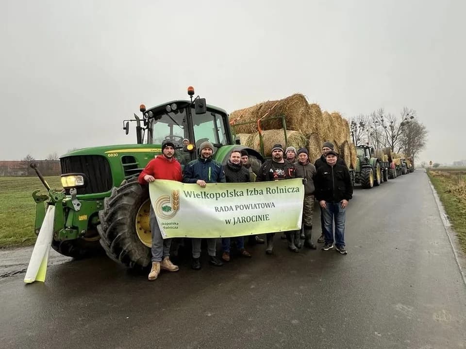 Rolnicy mają wielkie serca. Przekazali płody rolne dla pogorzelców z gminy Żerków