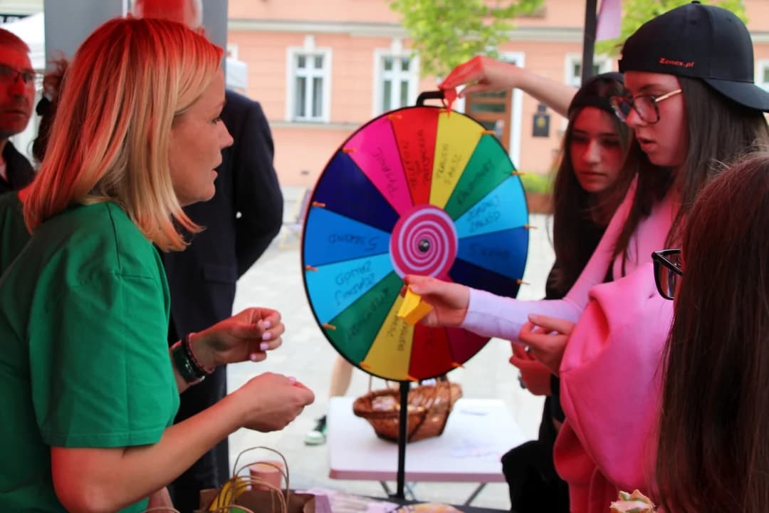 Rynek tętnił pasją i tradycją. Za nami Pierwszy Festiwal Rzemiosła w Jarocinie — zdjęcie 5 z 92