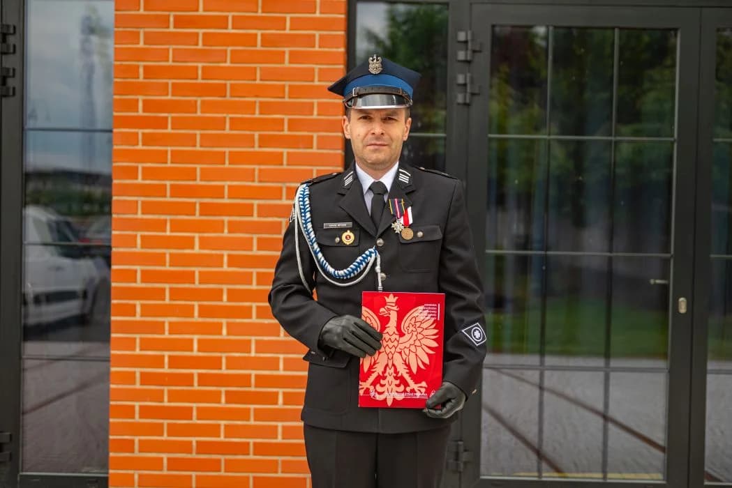 Wiceburmistrz Łukasz Witczak ootrzymał Odznakę Świętego Floriana „Za Zasługi dla Społeczności Lokalnej”.