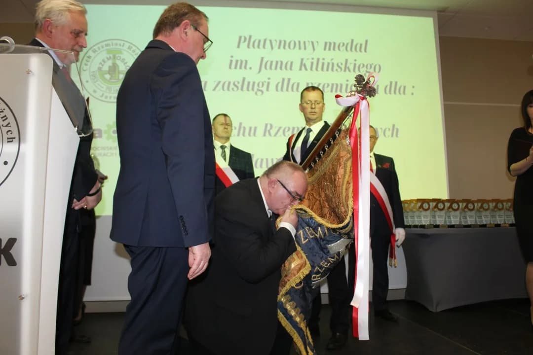 70-lecie Cechu Rzemiosł Różnych w Jarocinie i otwarcie Jarocińskiego Centrum Edukacji i Kariery [ZDJECIA]
