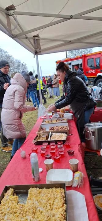 Na stacji Brzostów drezyny jeżdżą dla WOŚP — zdjęcie 4 z 17