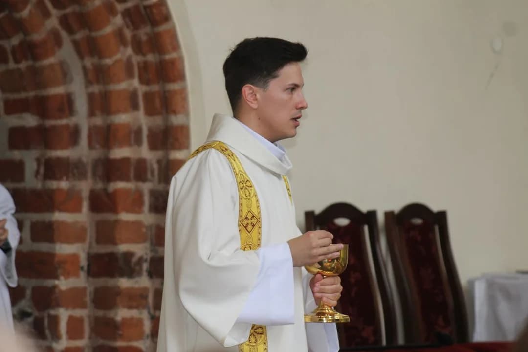 Diakon z Chrzana przyjmie święcenia kapłańskie w Poznaniu. Dzień później prymicja w Dębnie [ZDJĘCIA] — zdjęcie 2 z 6