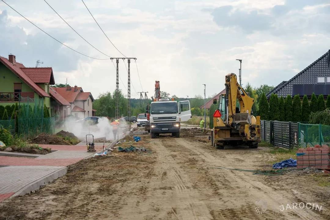 Jarociński Program Budowy Dróg Lokalnych i Osiedlowych ma być kontynuowany [ZDJĘCIA]