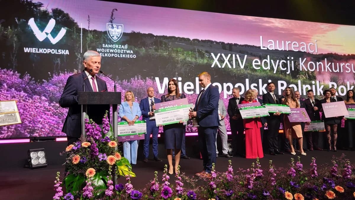 Rocznie produkują 1,8 mln brojlerów. Właściciele gospodarstwa w Kruczynie - Wielkopolskimi Rolnikami Roku 2024. Nominacja dla pszczelarza z Jarocina [ZDJĘCIA]