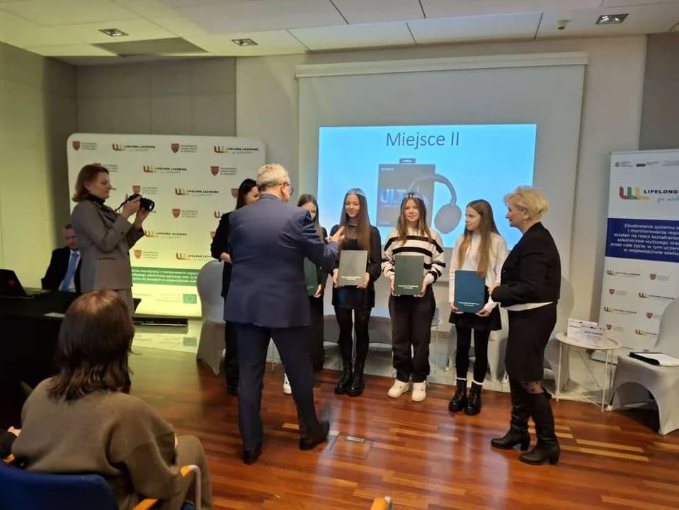 Sukces uczennic jarocińskiej "trójki" — zdjęcie 4 z 10