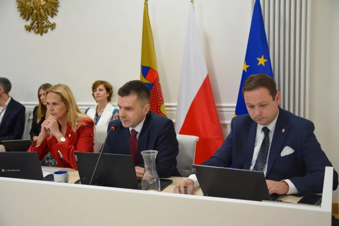 Burmistrz dziękowała swoim zastępcom.