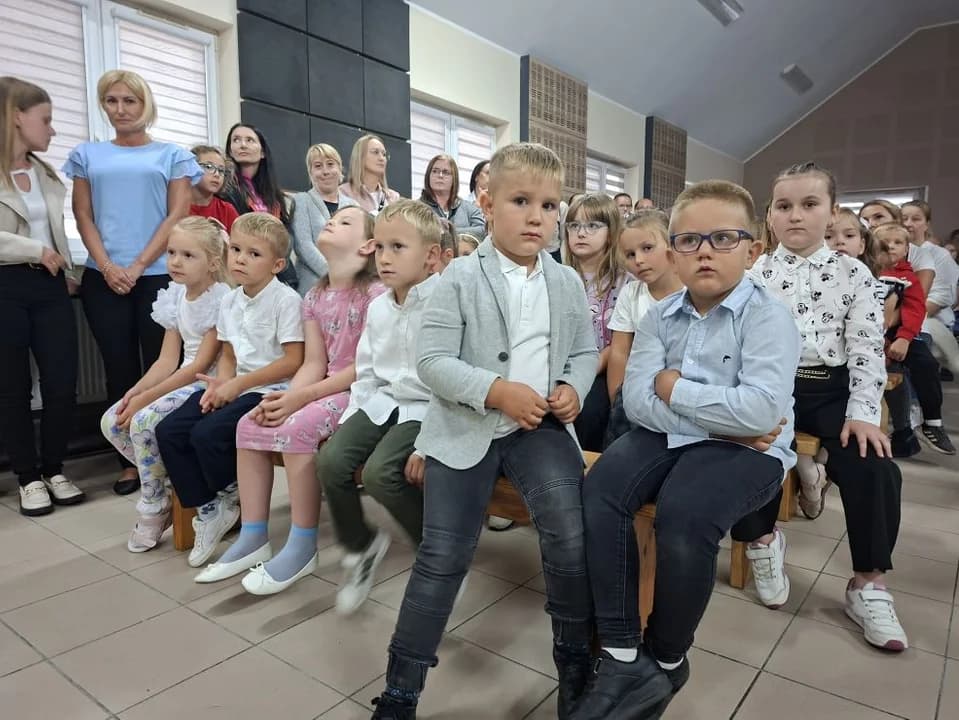 "Dzieci będą miały tutaj raj". Otwarto nowe przedszkole i salę gimnastyczną w Siedleminie [ZDJĘCIA] — zdjęcie 5 z 59