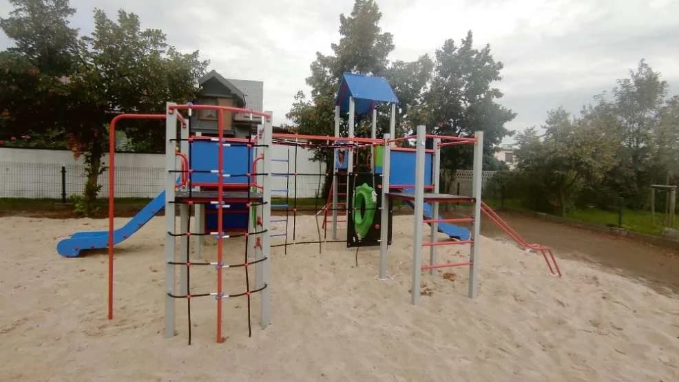 Nowe place zabaw w gminie Jarocin — zdjęcie 3 z 6