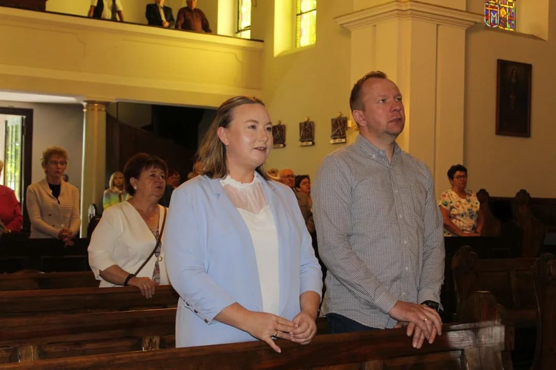 Prymas Polski świętował 35-lecie kapłaństwa w Siedleminie — zdjęcie 4 z 113