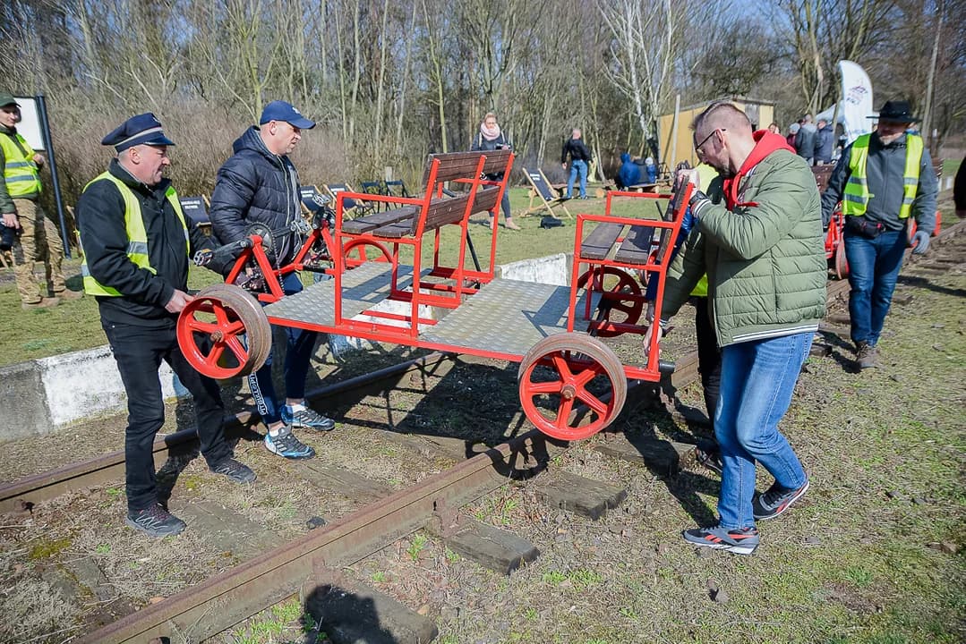 Dzień Kobiet na drezynach