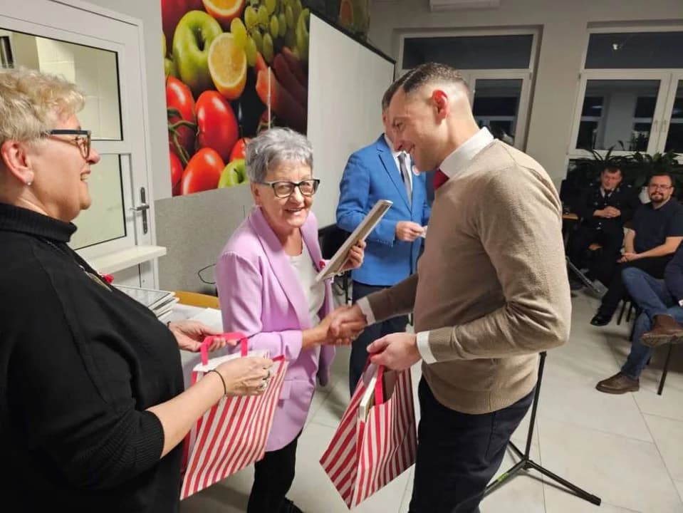 Odsłonięcie pamiątkowych tablic w Witaszycach — zdjęcie 5 z 11