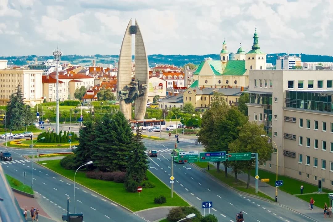 Miejsce 10: Rzeszów — 7689,55 zł brutto