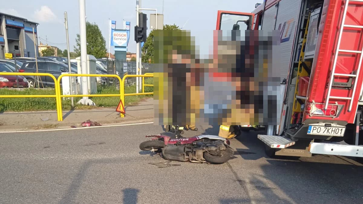 Zderzenie auta osobowego z motorowerem na DK 11. Lądował śmigłowiec LPR-u