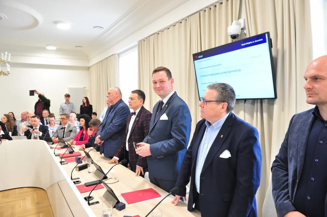 Było dwóch kandydatów na sekretarza gminy Jarocin. Komisja konkursowa postawiła na Roberta Kaźmierczaka
