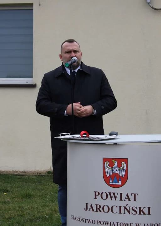 Zakończyła się przebudowa drogi powiatowej Żerków - Bieździadów [ZDJĘCIA]