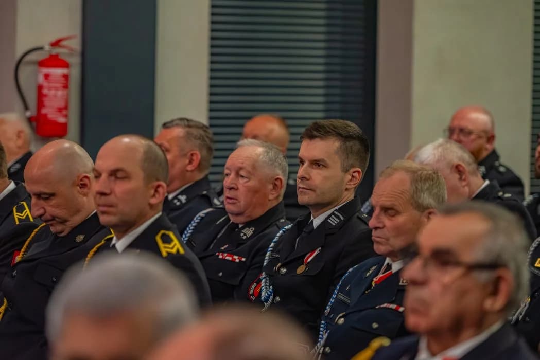 Siedmioro strażaków z prestiżowymi medalami. Wśród nich wiceburmistrz