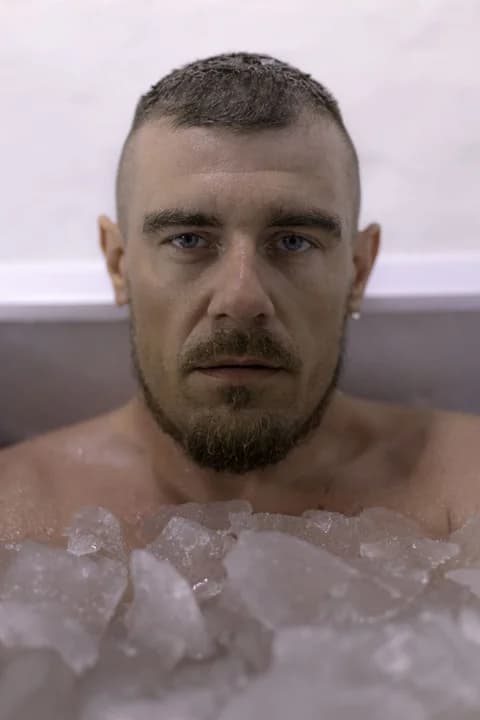 „Biegłem przy - 18°C. Zobaczyła to starsza pani. Odłożyła zakupy i się przeżegnała” - opowiada Paweł Osiełkowski z Jarocina — zdjęcie 4 z 11