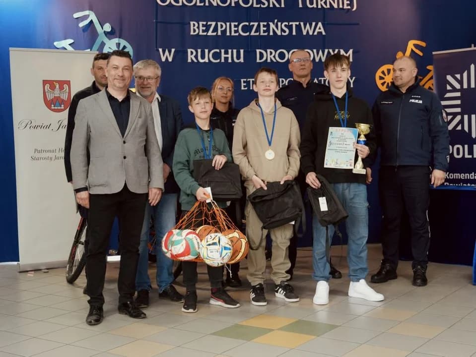 Powiatowy etap Ogólnopolskiego Turnieju Bezpieczeństwa w Ruchu Drogowym — zdjęcie 3 z 10
