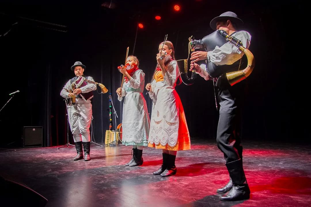 Twórcy ludowi i zespoły folklorystyczne zaprezentowali się w Jarocinie po raz osiemnasty [ZDJĘCIA]