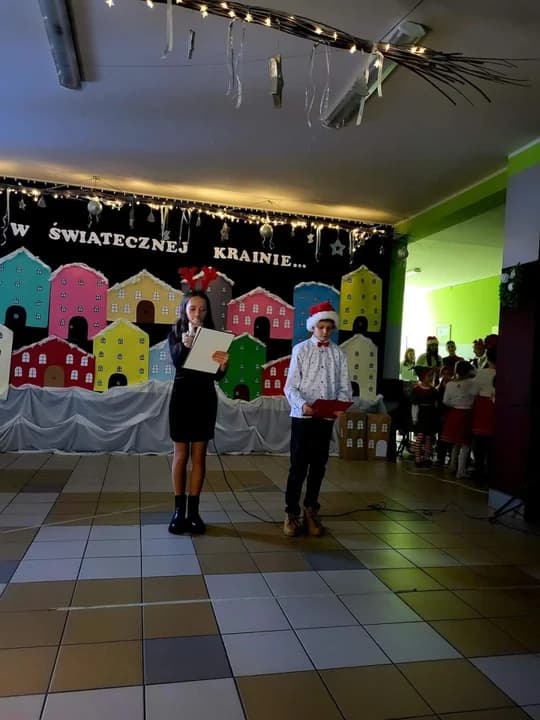 Kiermasz świąteczny w SP Woli Książęcej