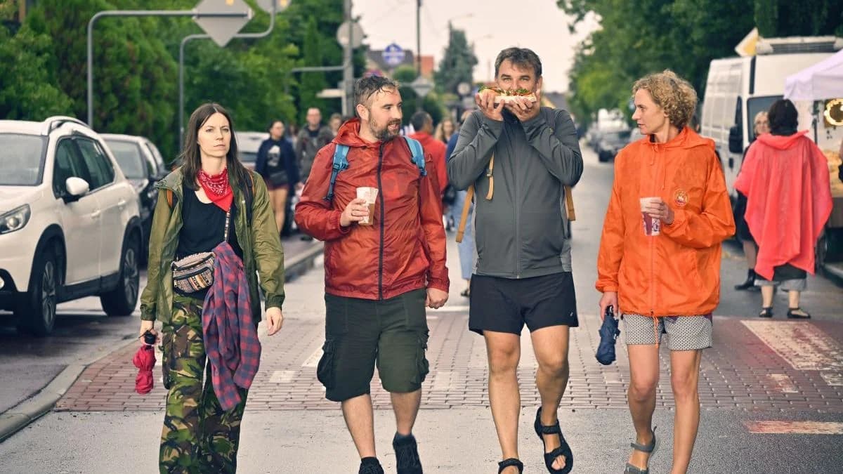 Tak bawiliście w błocie i deszczu podczas pierwszego dnia Jarocin Festiwal 2026