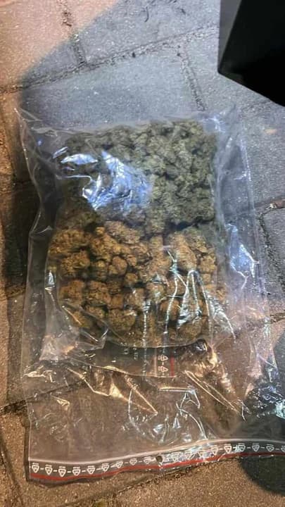 Jarocińska policja zatrzymała 31-letniego mężczyznę, który miał 1,5 kg narkotyków