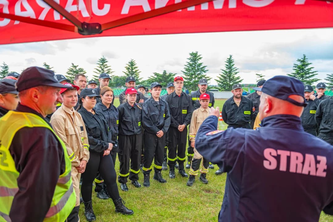 Startowały 22 drużyny. Kto wygrał gminne zawody sportowo-pożarnicze? — zdjęcie 2 z 311
