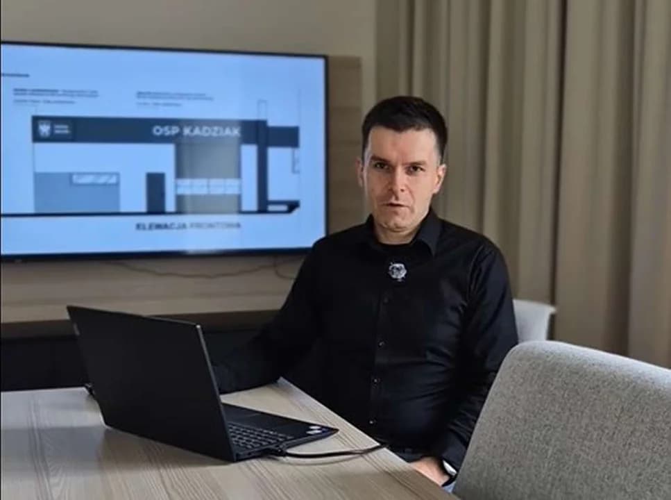 Będzie termomodernizacja sali w Kadziaku. Umowa na dofinansowanie została podpisana. Co zostanie zrobione? [SONDA] — zdjęcie 5 z 7