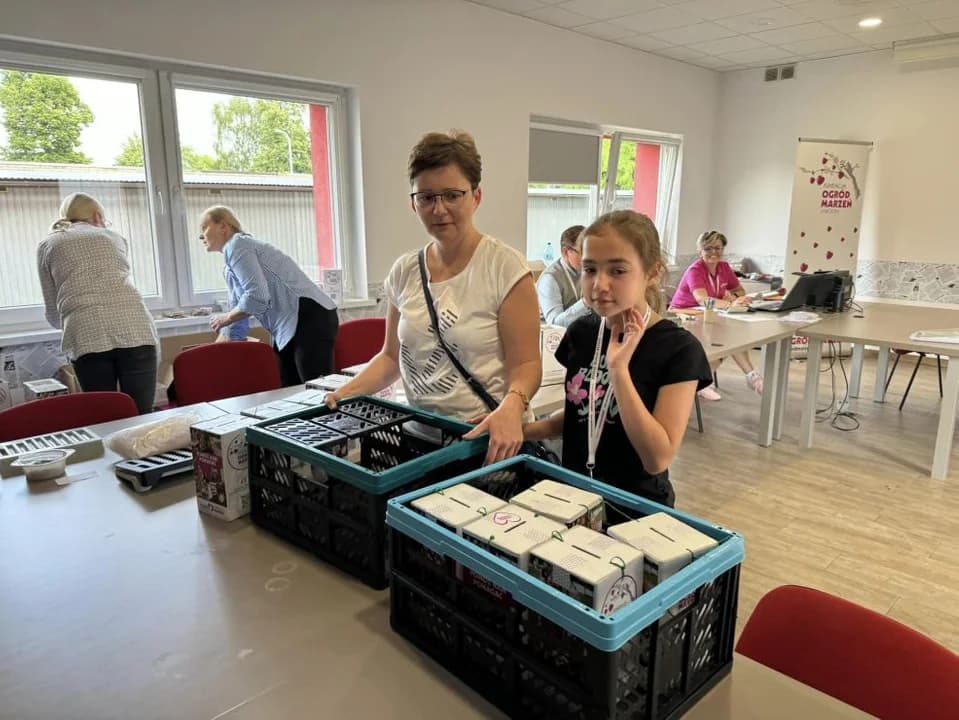 Zbierali pieniądze dla podopiecznych Fundacji Ogród Marzeń. Trwa liczenie pieniędzy — zdjęcie 6 z 38