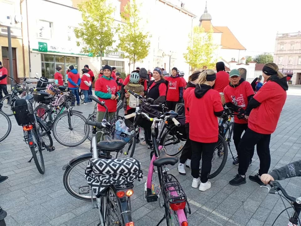 35 km na 35-lecie. Wyjątkowe urodziny „Gazety Jarocińskiej”. Niedzielne podchody z RoweLOVE Jarocin [ZDJĘCIA]