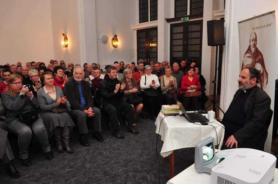 Nie żyje ksiądz Tadeusz Isakowicz-Zaleski. Zmarł po ciężkiej chorobie — zdjęcie 6 z 25