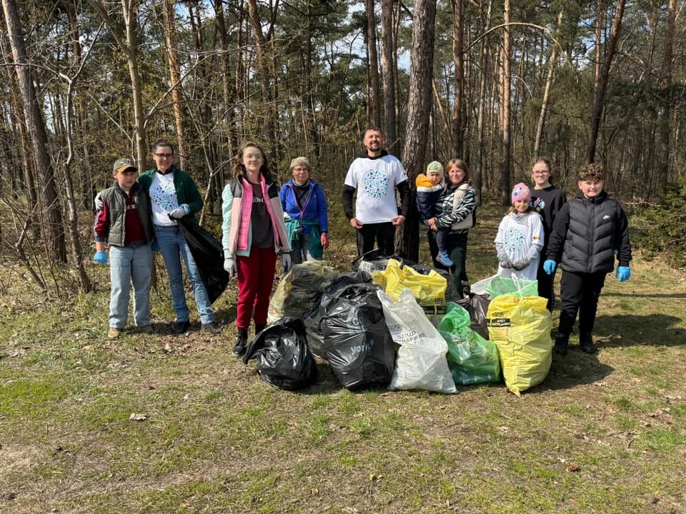 Lokalna inauguracja ogólnopolskiej inicjatywy „Operacja Czysta Rzeka” okazała się strzałem w dziesiątkę, mobilizując miejscowych do wspólnego działania na rzecz natury.