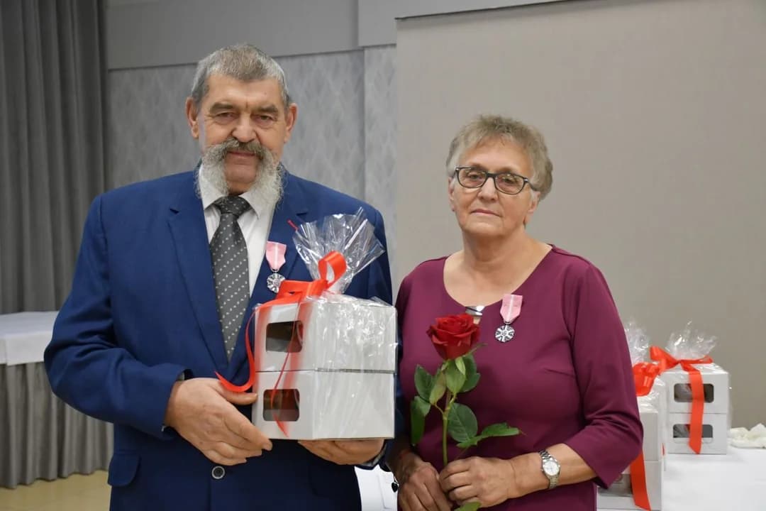 Burmistrz Żerkowa Michał Surma wręczył medal swojemu poprzednikowi [ZDJĘCIA] — zdjęcie 4 z 30