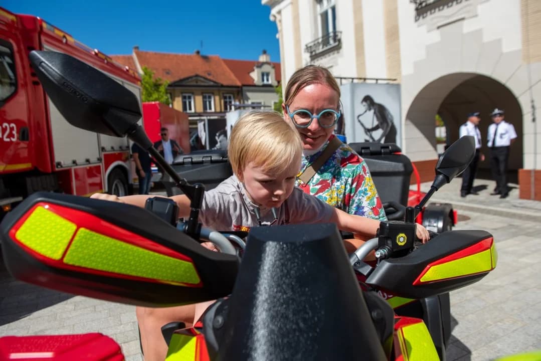 Przekazanie nowego sprzętu dla OSP Potarzyca — zdjęcie 3 z 11