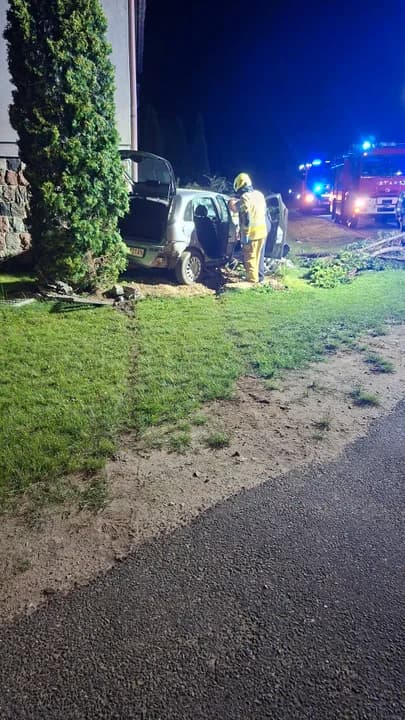 Na miejsce natychmiast zadysponowano służby ratownicze