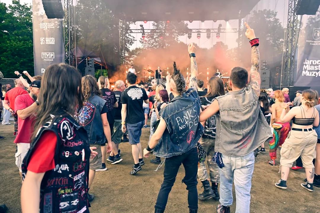 Trwa finał Wielkopolskich Rytmów Młodych w jarocińskim amfiteatrze [ZDJĘCIA]