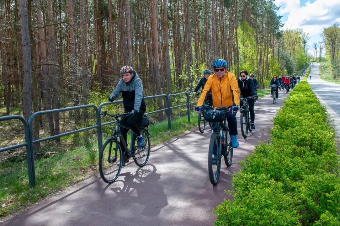 W tym roku rajd łączył się z ogólnopolskim Wyzwaniem SGB, w którym rowerzyści z Jarocina już dwukrotnie sięgali po zwycięstwo. — zdjęcie 5 z 71