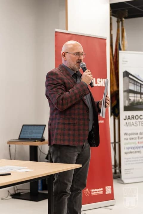 Spotkanie dla przedsiębiorców w Jarocińskim Centrum Edukacji i Kariery — zdjęcie 6 z 10