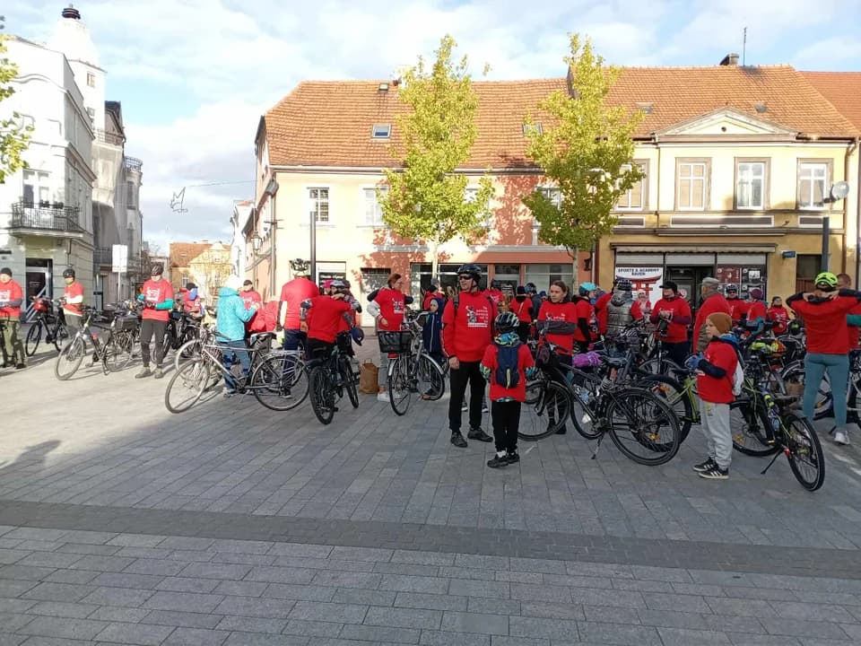 35 km na 35-lecie. Wyjątkowe urodziny „Gazety Jarocińskiej”. Niedzielne podchody z RoweLOVE Jarocin [ZDJĘCIA]