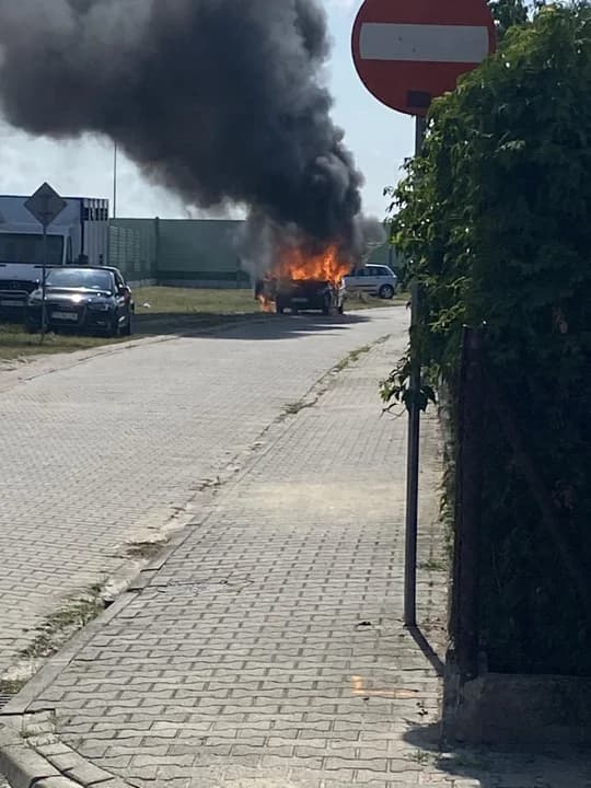 Pożar samochodu w Jarocinie