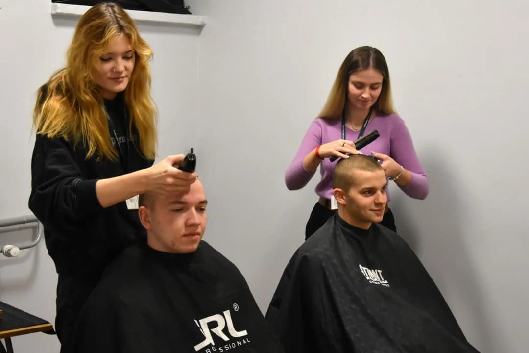 Kolejna grupa elewów rozpoczęła szkolenie w 16. Jarocińskim Batalionie Remontu Lotnisk [ZDJĘCIA] — zdjęcie 2 z 14