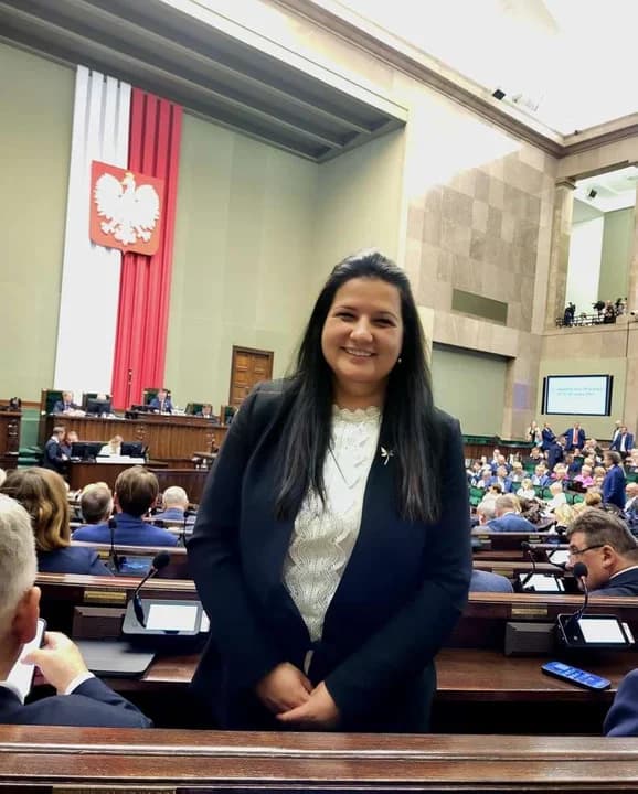 Posłanka Lidia Czechak w rozmowie z Gazetą Jarocińską mówi między innymi o sejmowej „kuchni”, o zarobkach i polityce [ZDJĘCIA]
