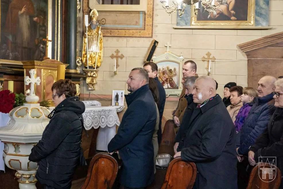 Sanktuarium w Golinie poświęcone po renowacji. Biskup kaliski w wyjątkowy sposób zwrócił się do emigrantów [ZDJĘCIA] — zdjęcie 6 z 10